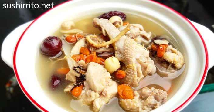  Menikmati Sop Ayam Tradisional